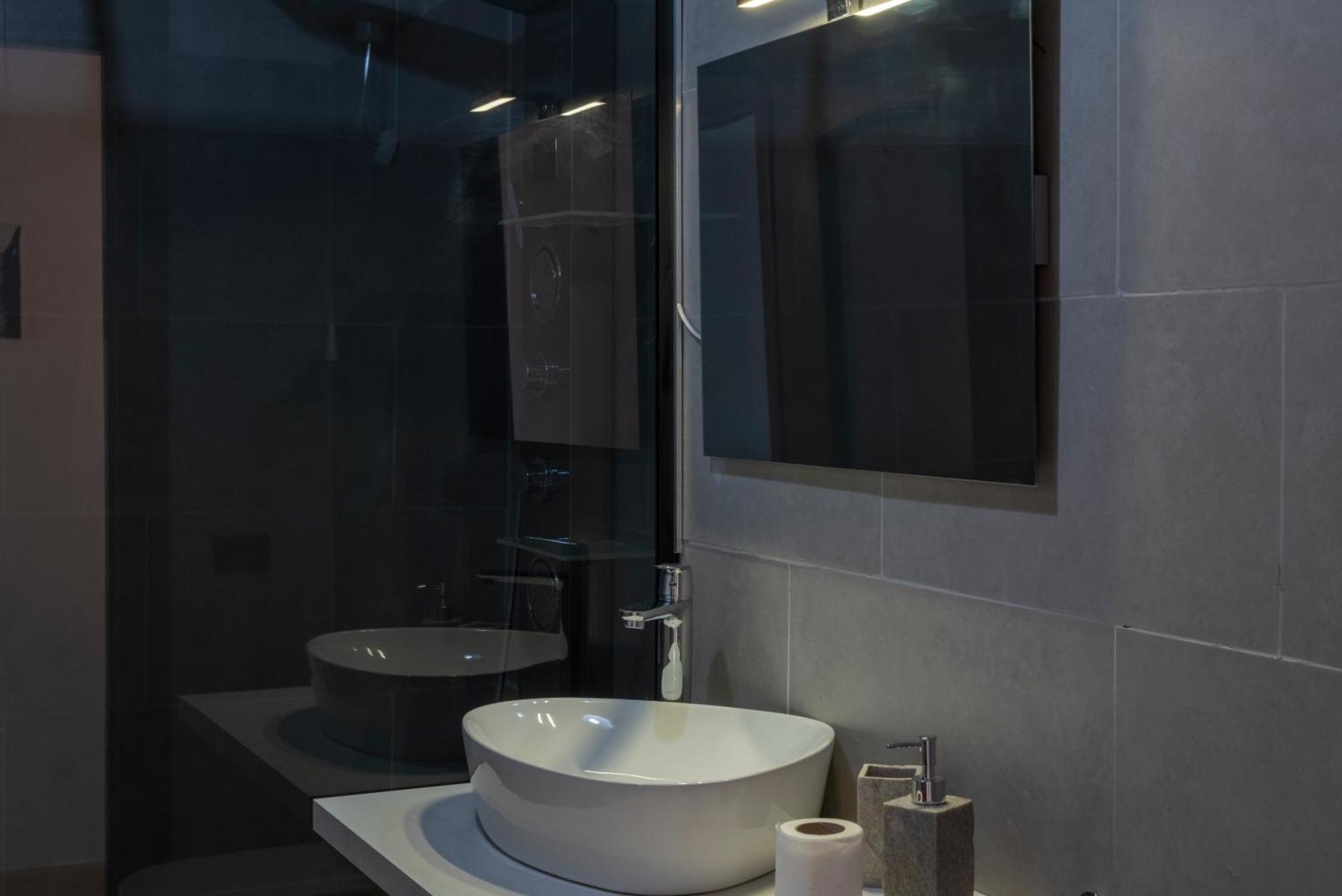 Saba'S House Apartment Naples Luaran gambar